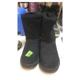 SIZE 10 BLACK BOOTS