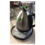 BONAVITA ELECTRIC TEAPOT