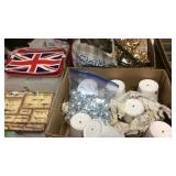 2BX FLOWER POTS, MINIATURE MIRROR BALLS, CHRISTMAS
