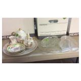 TEA SET & CLEAR GLASS PIECES
