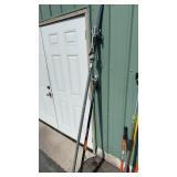 2 TREE PRUNERS