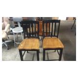 2 MATCHING CHAIRS