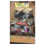 BX OF 21 KNIVES