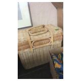 PICNIC BASKET, EMPTY