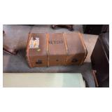 ANTIQUE TRUNK