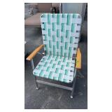 VINTAGE FOLDING LAWN CHAIR