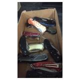 BX OF 12 KNIVES