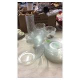 GROUP OF CLEAR GLASS