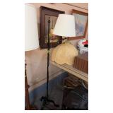 IRON FLOOR LAMP