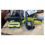 RYOBI CORDLESS CHAINSAW W/ BATTERY & CHARGER