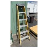 6FT FIBERGLASS STEP LADDER