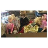 BX OF 8 DOLLS