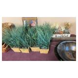 GROUP OF HOME DEOCR ITEMS, GRASSES & FLORALS