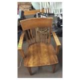 ANTIQUE OAK CHAIR