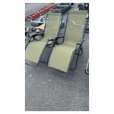 2 GREEN CHAISE LOUNGE LAWN CHAIRS