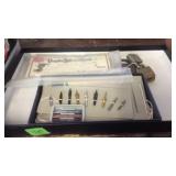 FOUNTAIN PEN SET & BANK NOTES, LOCKS