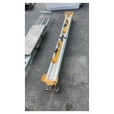 DEWALT FOLDING SAW STAND