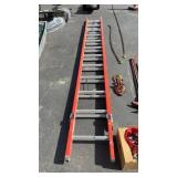 WERNER 24FT FIBERGLASS EXTENSION LADDER