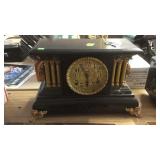 ANTIQUE MANTLE CLOCK