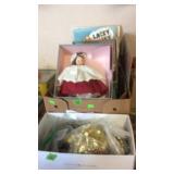 JEWELRY & DOLLS