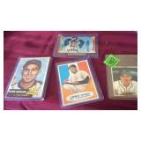 GROUP OF BASEBALL TRADING CARDS