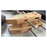 2 WOOD CLAMPS
