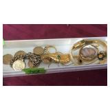 LADIES WRIST WATCH, WHEAT PENNY BRACELET & MISC