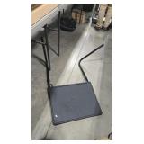 FOLDING TABLE