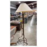 METAL FLOOR LAMP