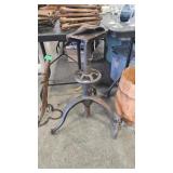INDUSTRIAL IRON BASE