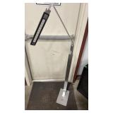BRIGHT REACH FLOOR LAMP  LED
