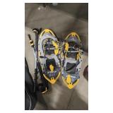 ALPTREK 821 SNOWSHOES W/ POLES AND BAG