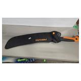 FISKARS MACHETTE WITH SHEATH