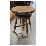 BALL & GOLD CLAW ANTQ PIANO STOOL