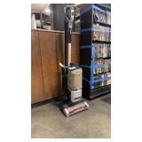 SHARK DUO CLEAN VACUUM