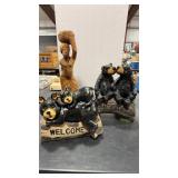 RESIN CARVED BEARS & WOOD HATIAN CARVING