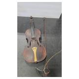 FOLK/TRADE ANTQ FIDDLE & HORSE HAIR BOW