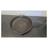 GRISWOLD #7 CAST IRON SKILLET