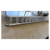WERNER 32' ALUMINUM EXTENSION LADDER
