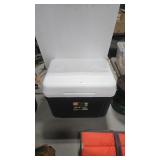 OZARK TRAIL 30 QT COOLER