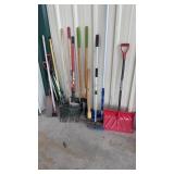 ASSORTED SHOVELS, POST HOLE DIGGER, RAKES AND PICK