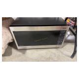 PANASONIC 1250 WATT MICROWAVE