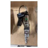 HOLT INDUSTRIES AIR POWERED GREASE GUN