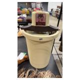 4 QT ICE CREM MAKER