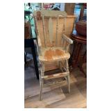 VINTAGE CHILDS HIGHCHAIR