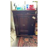 EASTLAKE RECORD PLAYER