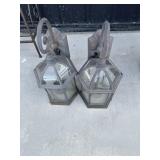 2 EXTERIOR LIGHTS