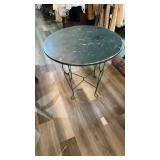 ROUND ICE CREAM TABLE