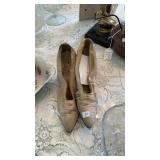 LADIES SHOES