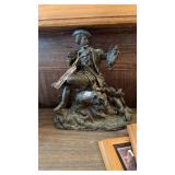 METAL FRENCH HUNTING THEMED STATUE
